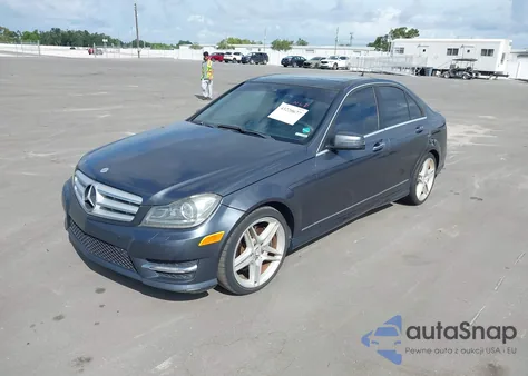 2013 Mercedes-Benz C 350 Sport from USA, damaged, VIN WDDGF5HB3DA758310